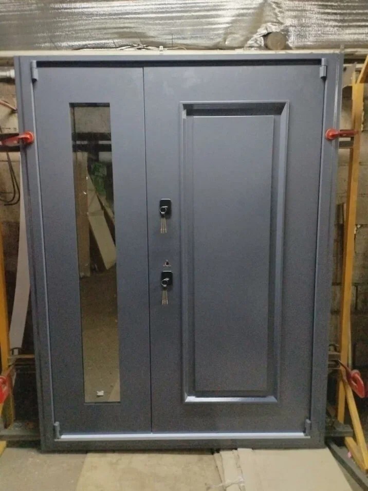 Входная заказная дверь8