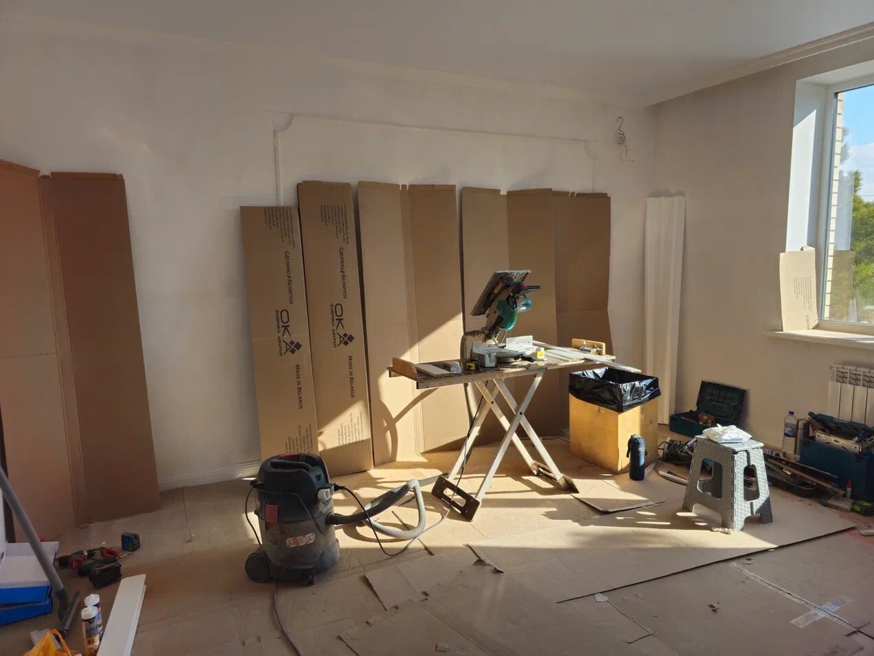 Инструмент для установки межкомнатных дверей