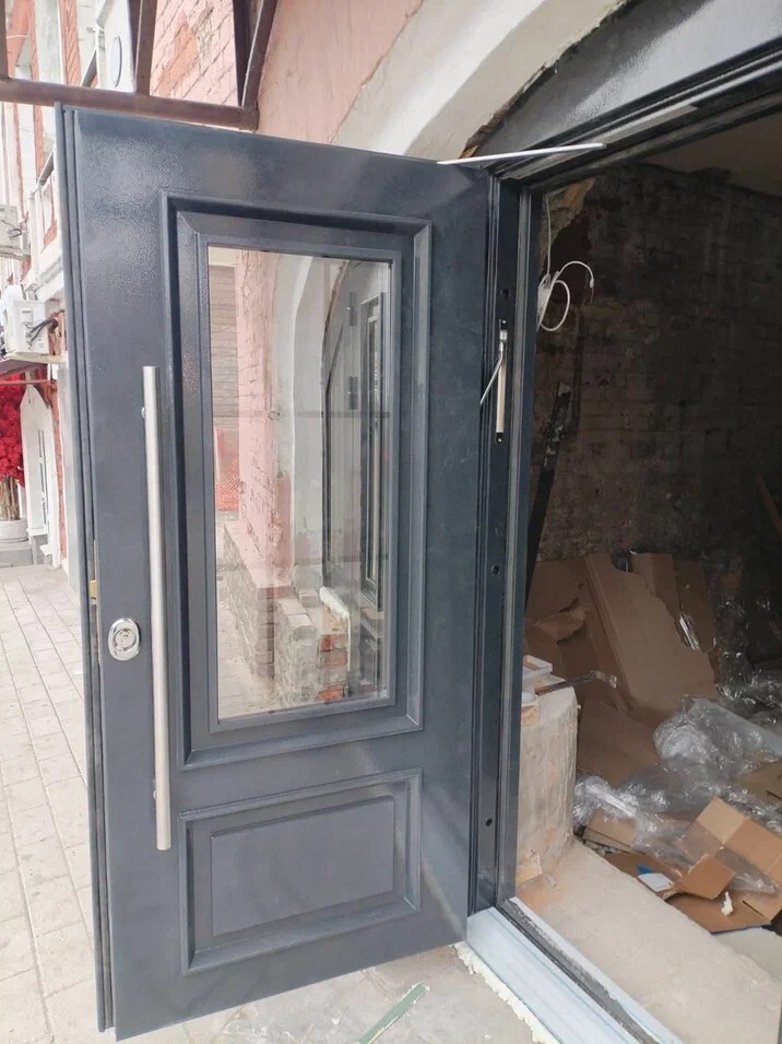 Входная заказная дверь25